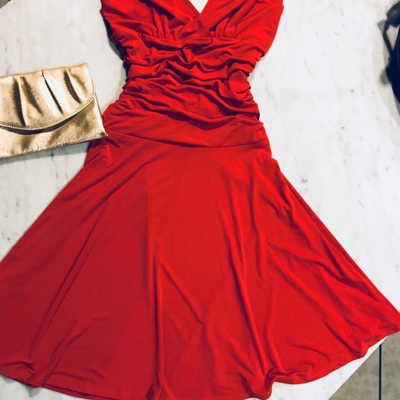 Cardinal red classic midi dress soft liquid flow - Picture 6 of 7